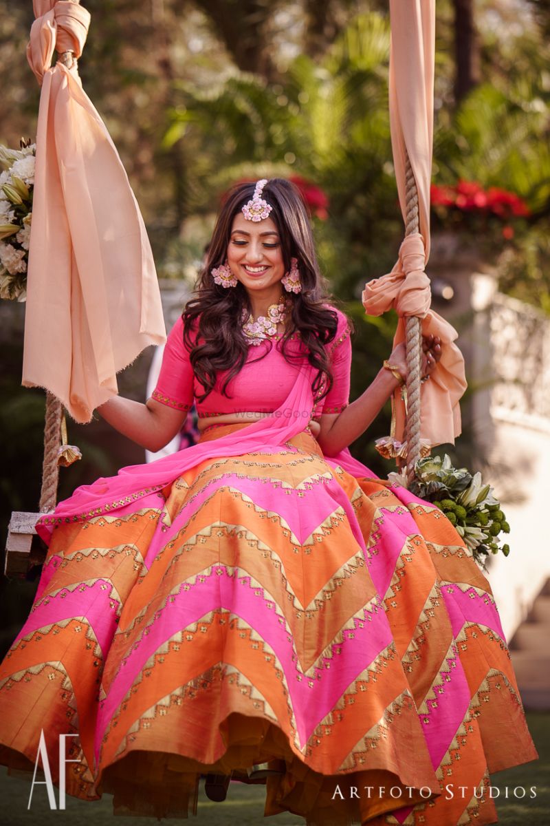 PANELLED LENGHA